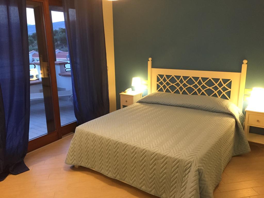 Holiday Lodge Al Porto Mattinata Phòng bức ảnh