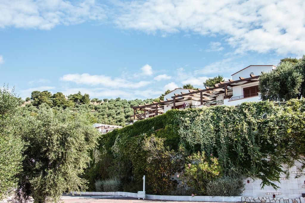 Holiday Lodge Al Porto Mattinata Ngoại thất bức ảnh