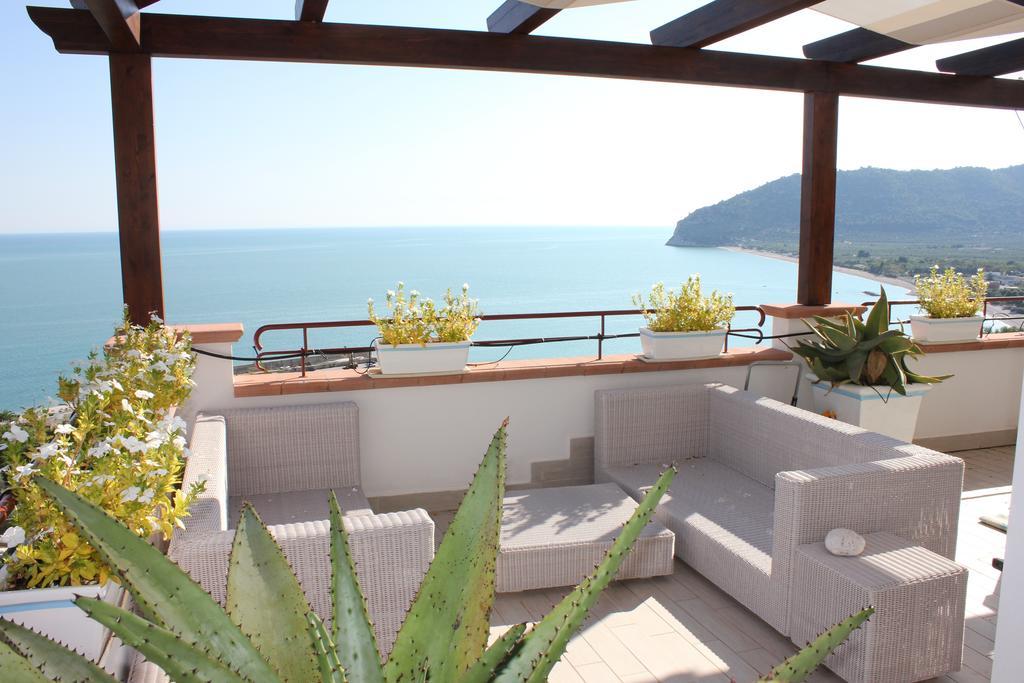 Holiday Lodge Al Porto Mattinata Ngoại thất bức ảnh