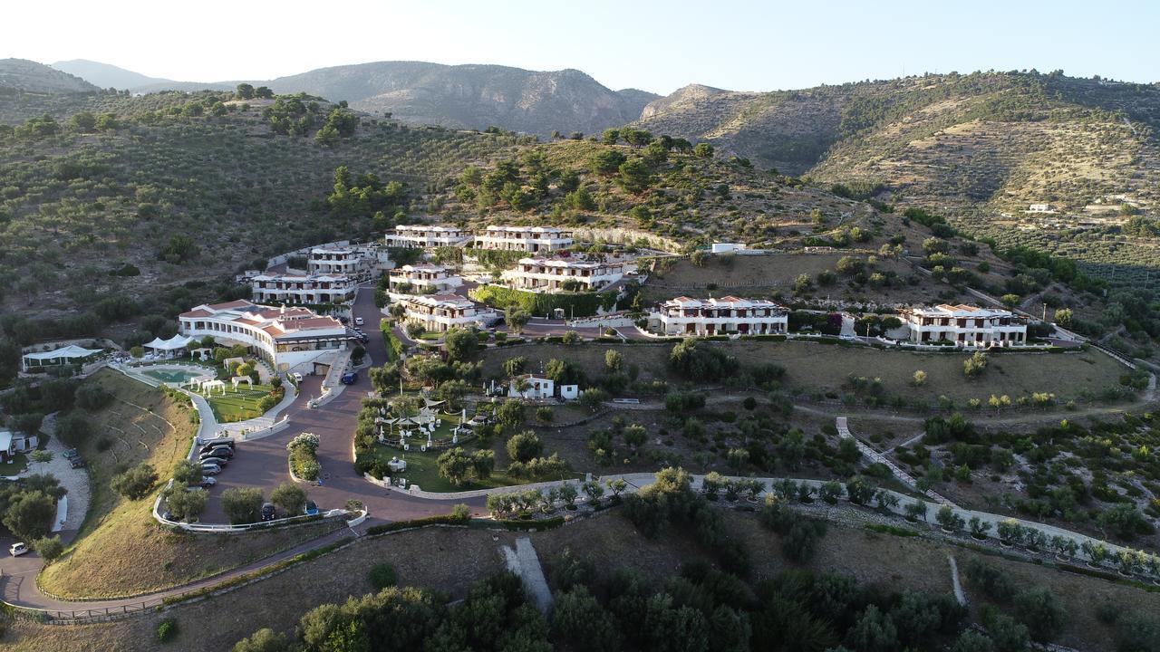 Holiday Lodge Al Porto Mattinata Ngoại thất bức ảnh